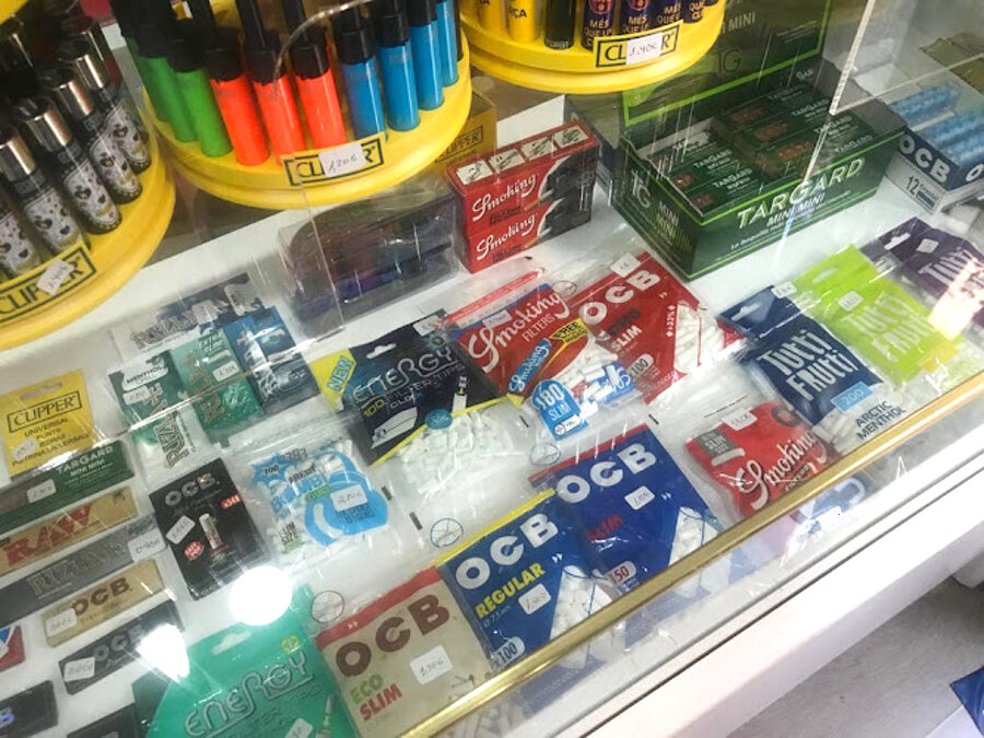 Papel de fumar y accesorios